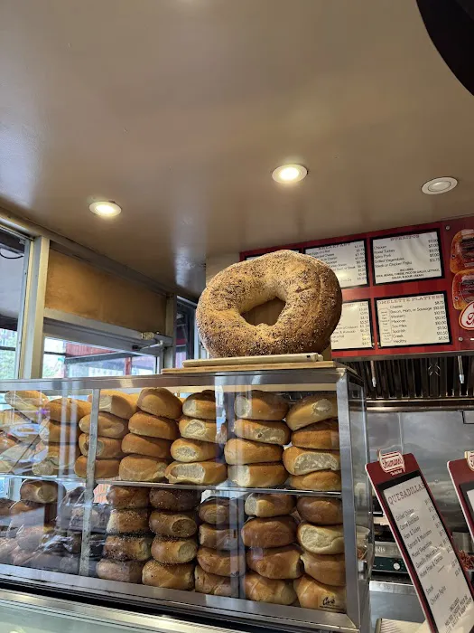 Fort Washington Bakery & Deli Picture 1