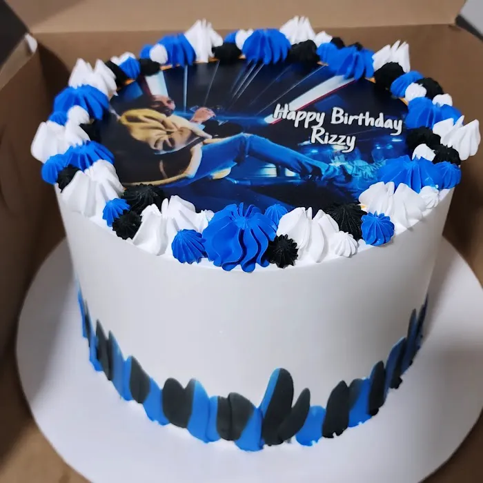 Sweet Dreams Q.F. Cake's Picture 4