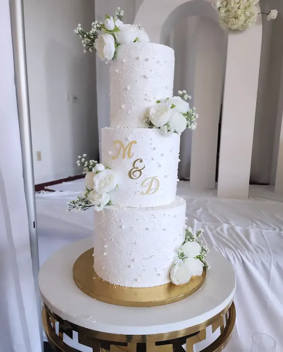 Sweet Dreams Q.F. Cake's Picture 9