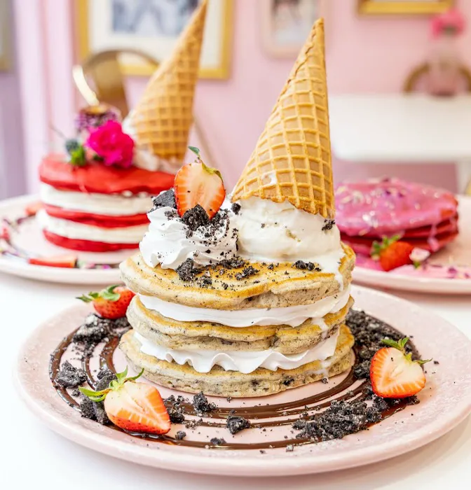 HAPPY CAKE BAKERY Picture 10