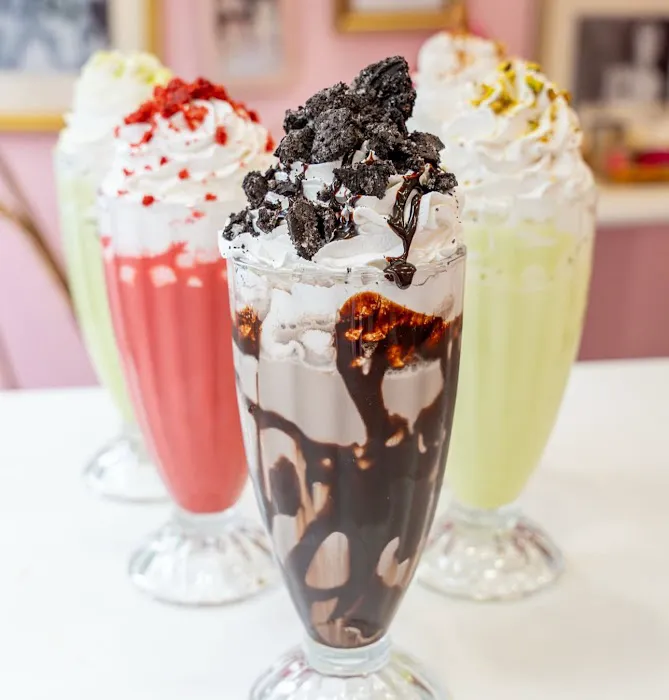 HAPPY CAKE BAKERY Picture 8