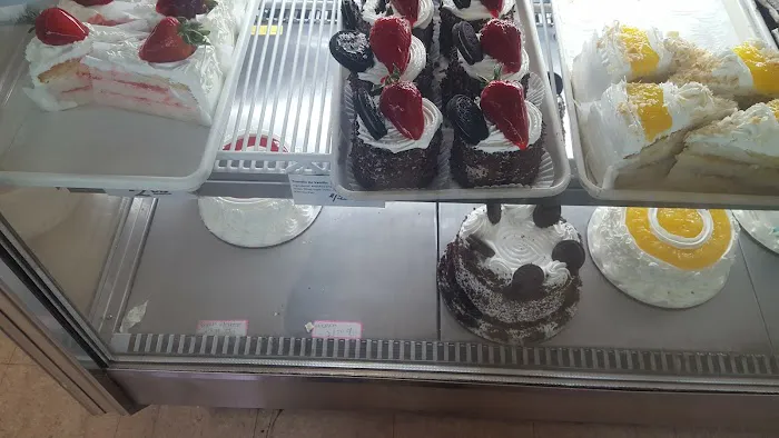 Las Palmas Bakery Picture 10