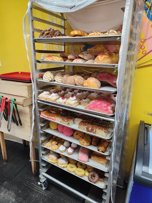 Azteca Bakery Picture 9