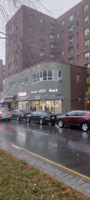 Auntie Anne's/Cinnabon/Carvel Picture 1