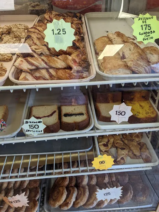 Kenny Bakery Picture 3