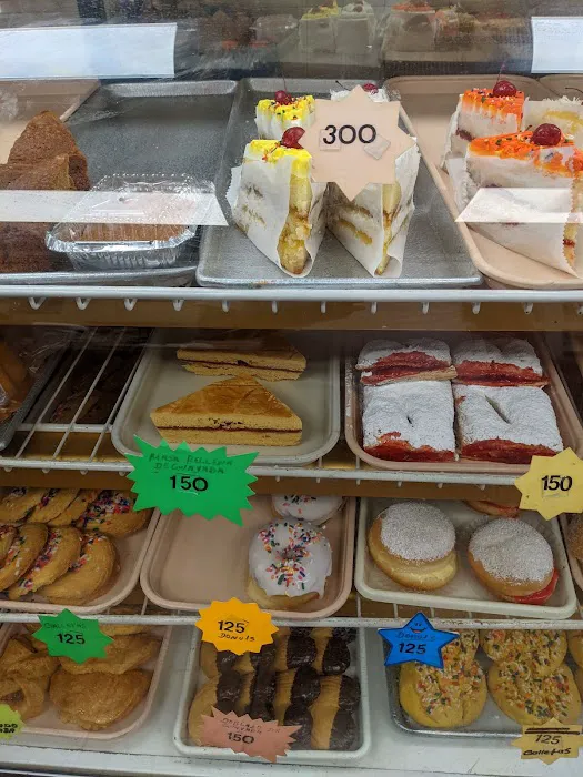 Kenny Bakery Picture 4