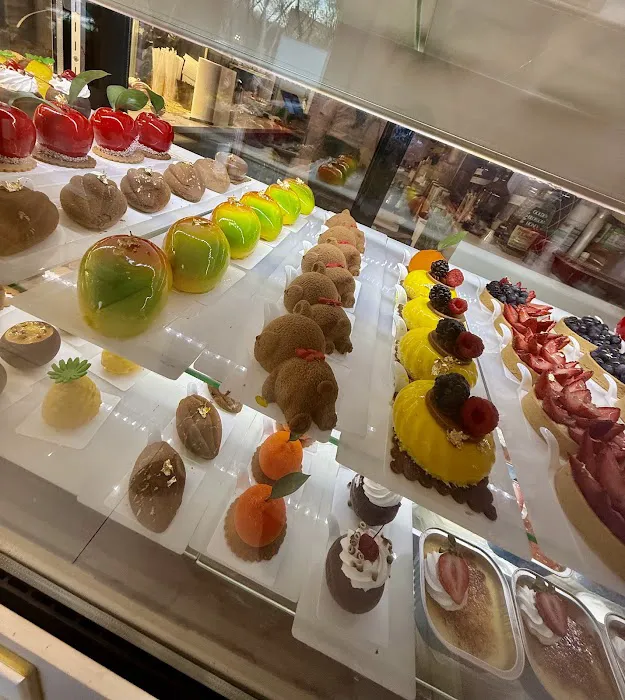 Happy Cake Bistro Picture 10