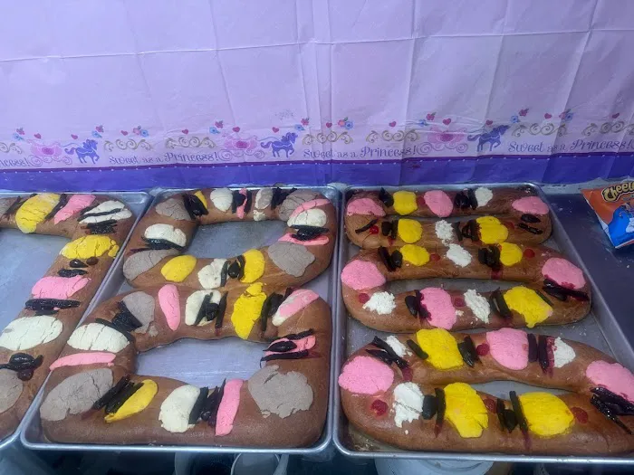 Sugar King Mexican Deli & Bakery Picture 4