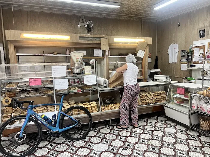 Addeo & Sons Bakery Picture 10