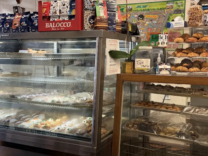 Gino's Pastry Shop & Cafe Picture 6