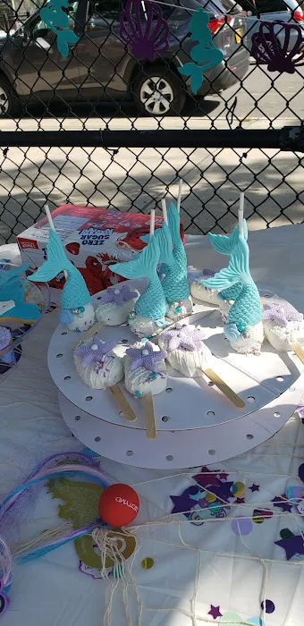 Sunday's Bakery & Juice bar Picture 9