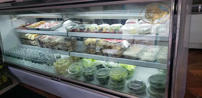 Simon's Deli & Bagels Picture 6