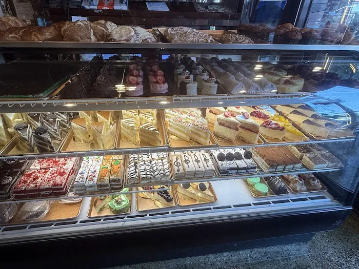 Conti's Pastry Shoppe Picture 4