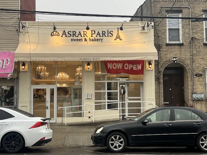 Asrar Paris Picture 6