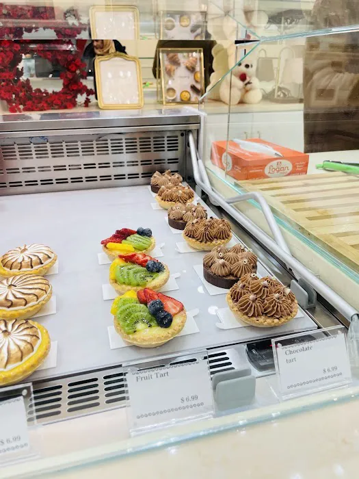 Asrar Paris Picture 10