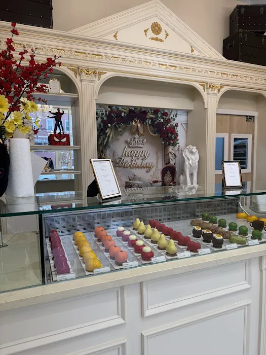 Asrar Paris Picture 5