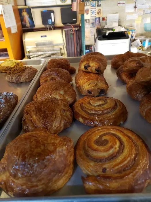 Scaglione Brothers Bakery & Deli Picture 10