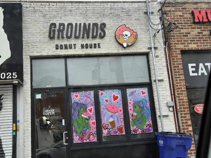 Grounds Donut House Picture 5