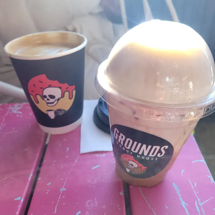 Grounds Donut House Picture 7