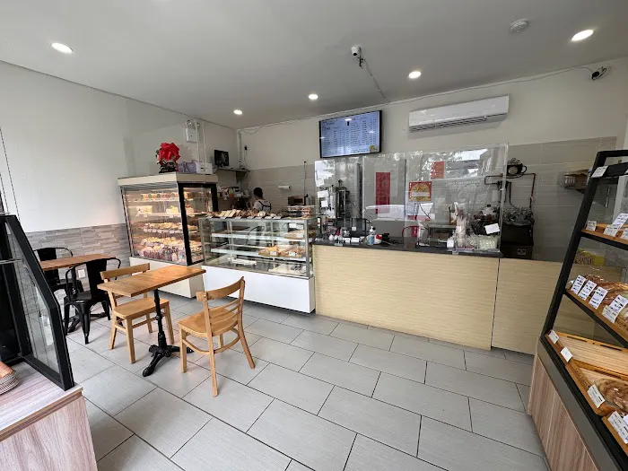 Apollo Bakery III Picture 6