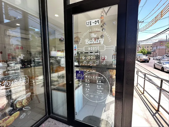 Apollo Bakery III Picture 5