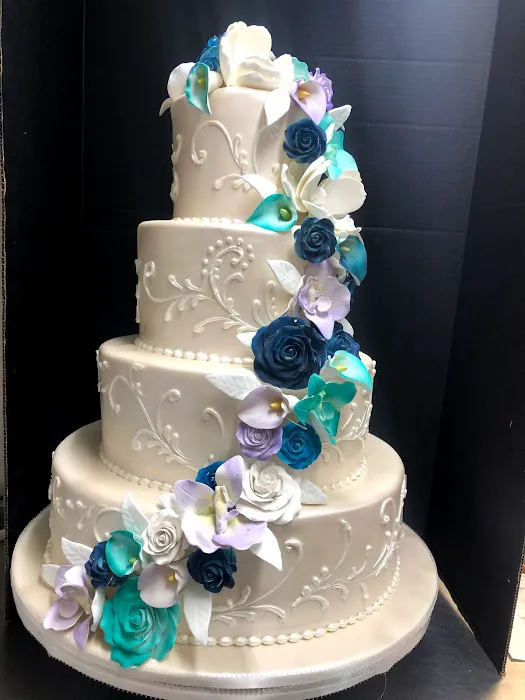 Sugar dreams cake shop, Specially on cakes cupcakes and more ! Cake Cupcakes + Decoration Clases Available Picture 6