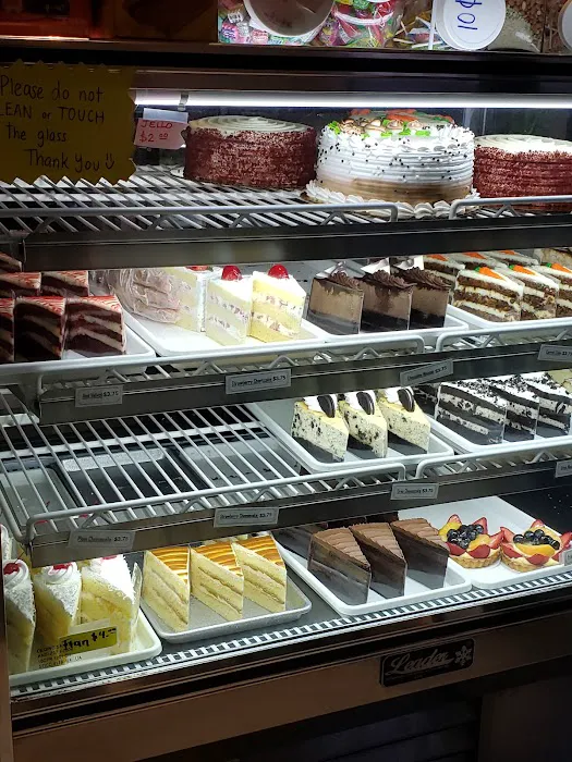 The Little Cupcake Pastry Shop Picture 4