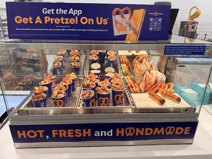 Auntie Anne's Picture 2