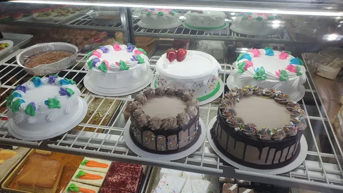 Ana's Bakery & Cafe Picture 9