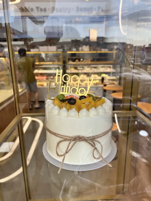 Chateraise & Donuts Picture 2