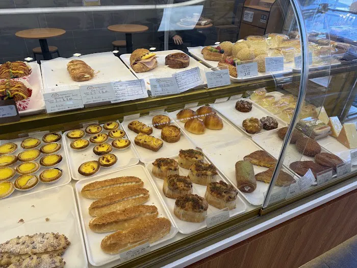 Chateraise & Donuts Picture 10