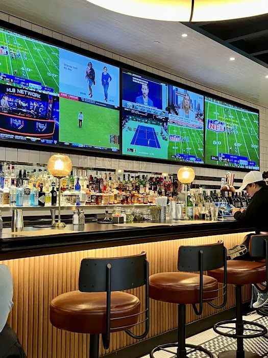 Poppy's Bagels Picture 7