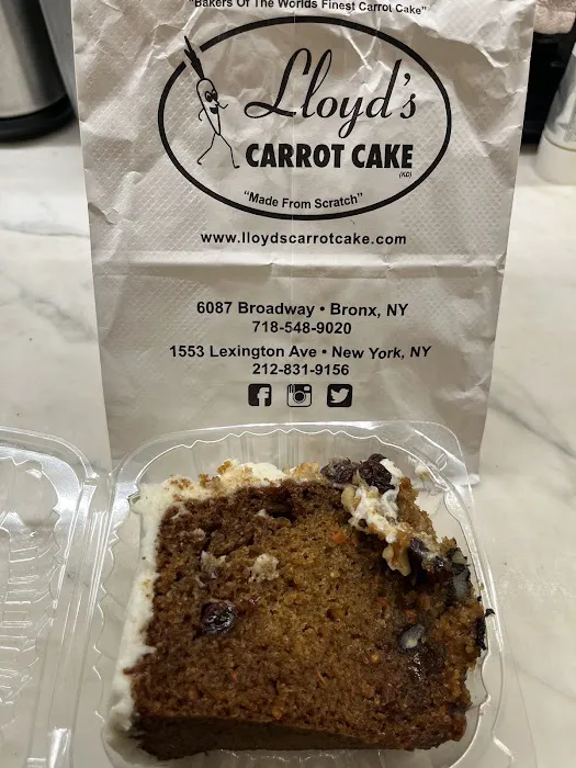 Lloyd's Carrot Cake Picture 3