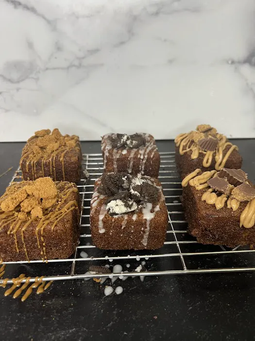 Monie's Sweet Shop LLC Picture 9