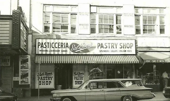 Sal & Dom's Pastry Shop Picture 8