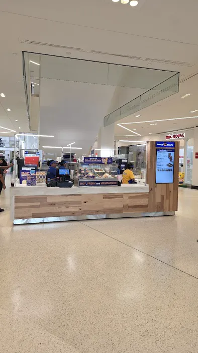 Auntie Anne's Picture 1