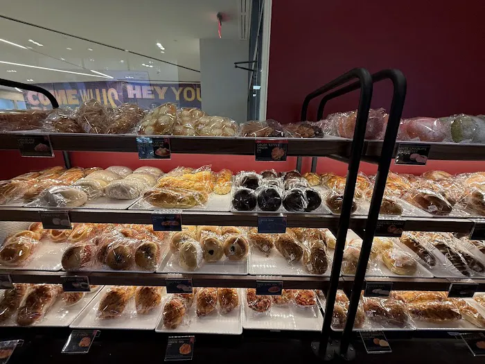 85°C Bakery Cafe - Flushing Picture 3