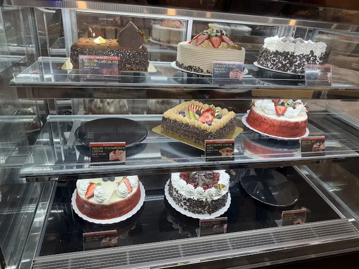 85°C Bakery Cafe - Flushing Picture 9