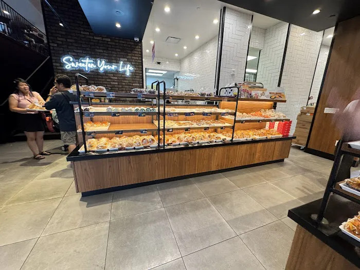 85°C Bakery Cafe - Flushing Picture 4