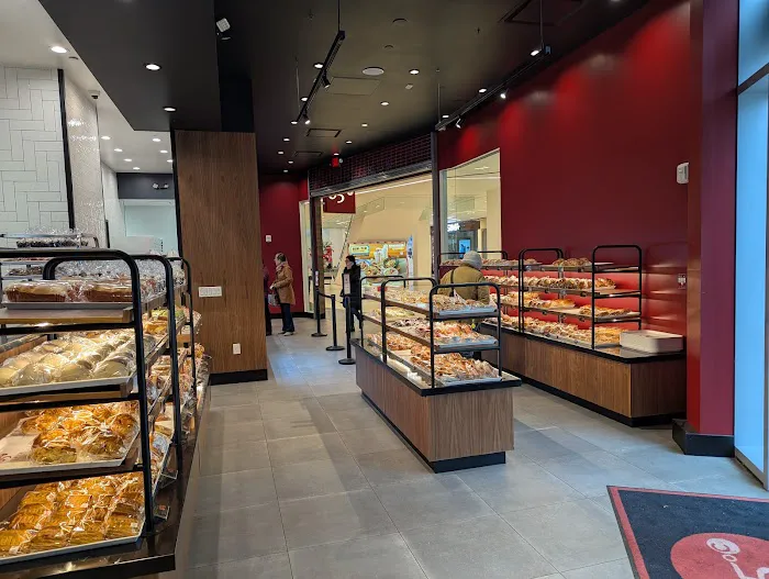 85°C Bakery Cafe - Flushing Picture 1