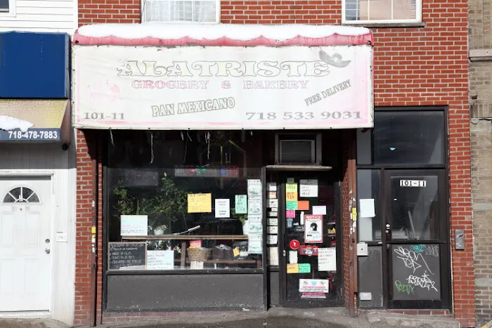 Alatriste Grocery & Bakery Picture 1