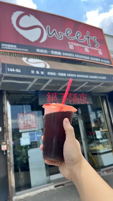 Sweets Bakery Cafe Picture 1