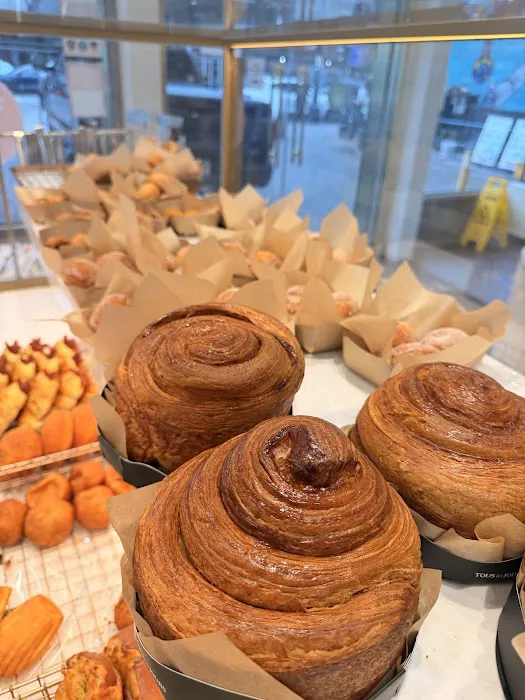 Tous Les Jours - Flushing Picture 3