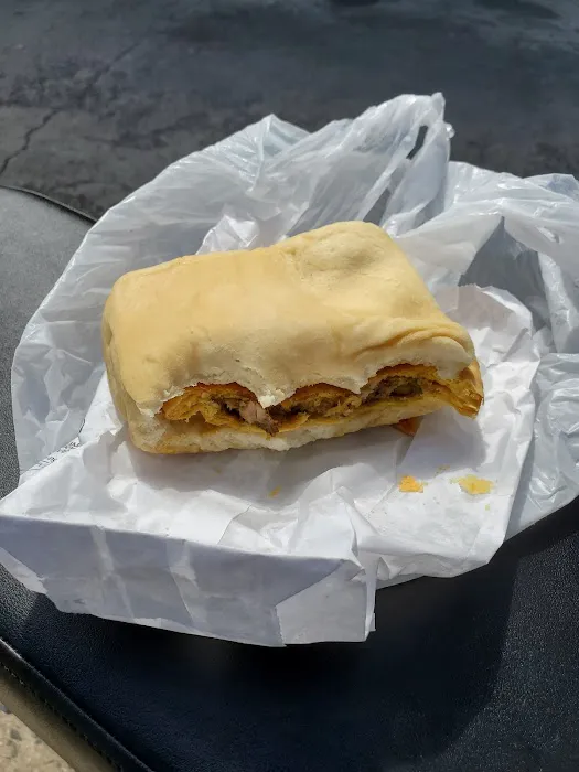 Central Caribbean Bakery & Central Seafood Restaurant Picture 3