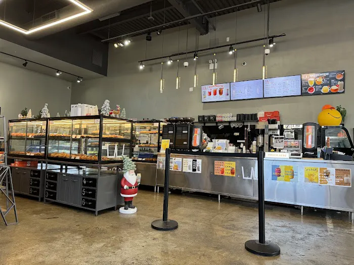 Cafe W & Bakery / Dessert Picture 6