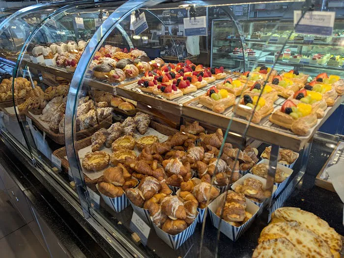 Paris Baguette Picture 2