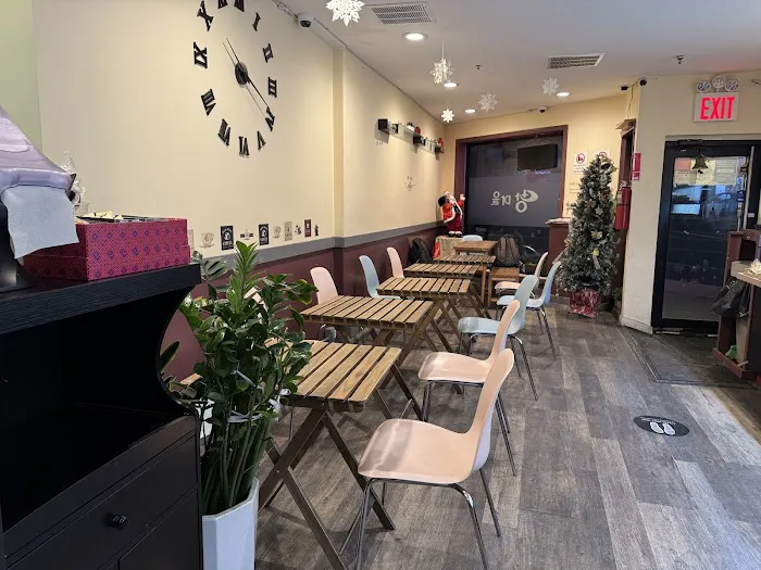 Jia Young Cafe (Miles of Bread) Picture 8