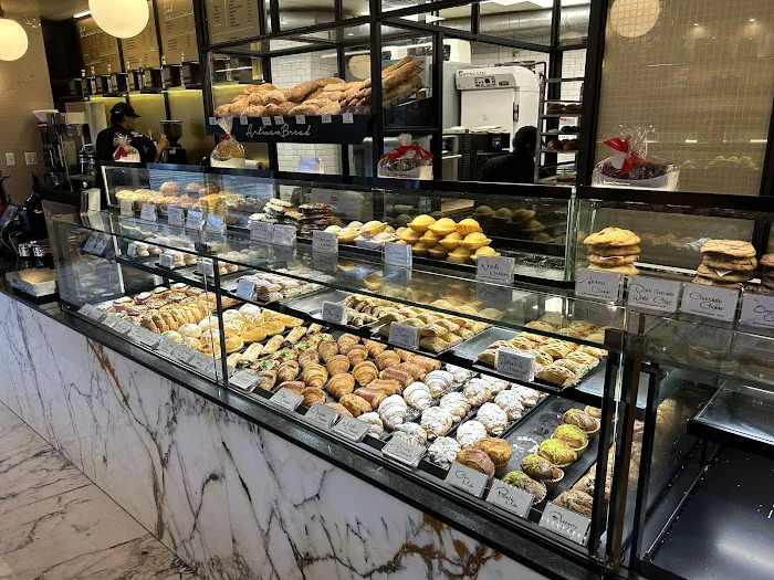 The French Workshop Picture 3