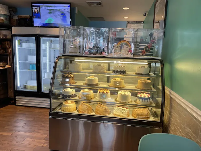 Sugar & Cake Fantasies Bakery Picture 9