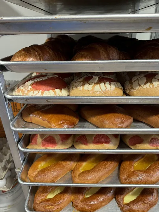 Panaderia Carmelita Picture 10